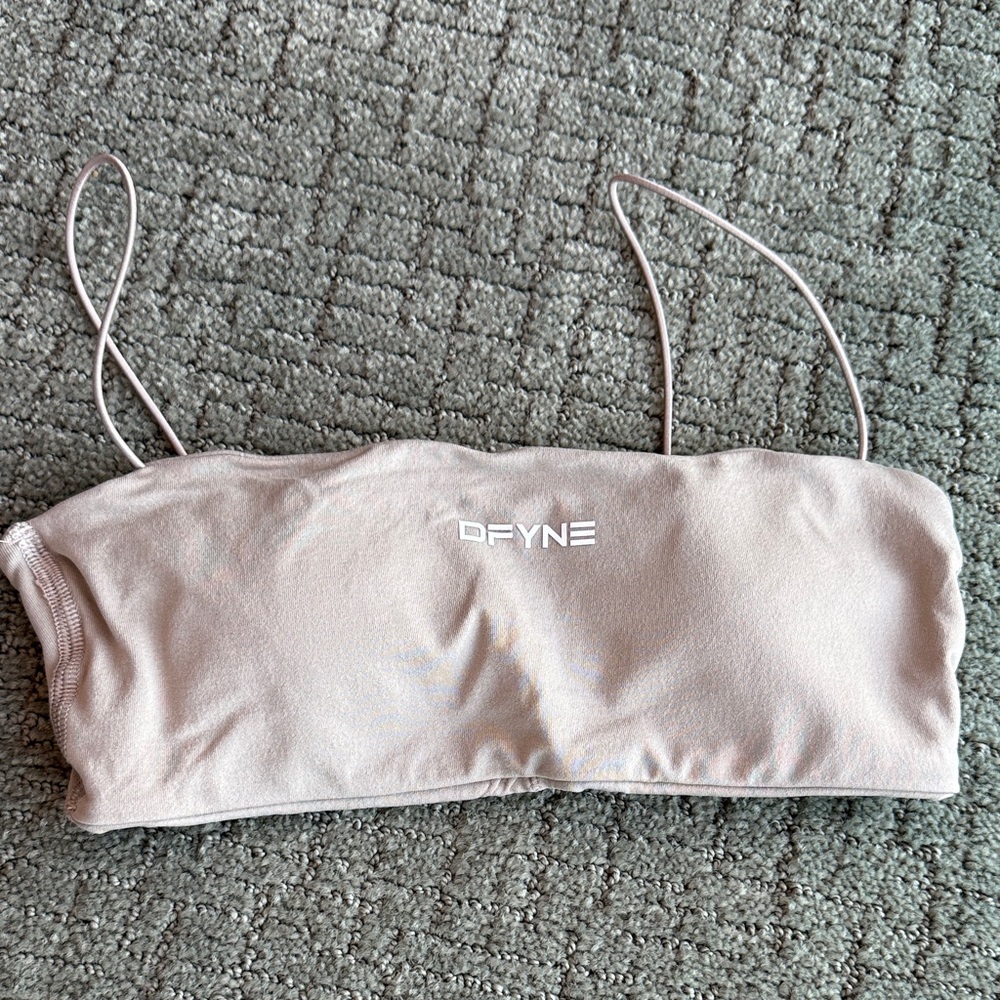 DFYNE defy strappy sports bra
